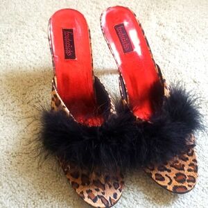 Frederick's of Hollywood Slippers